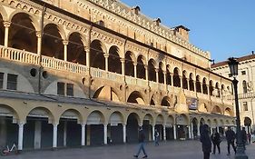 Romantic Studio In The Historical Heart Of Padova